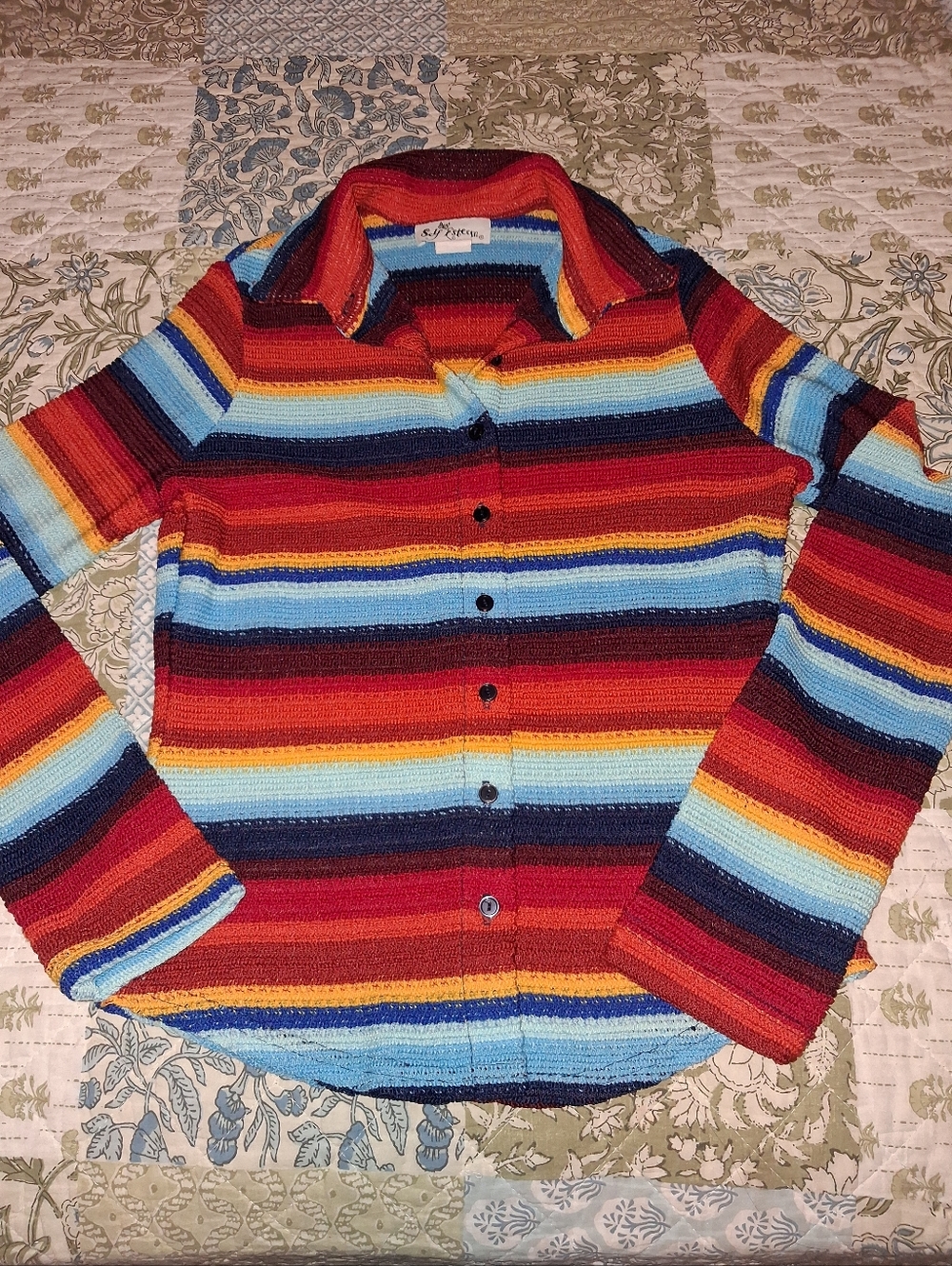 VINTAGE 90S / Y2K RAINBOW STRIPED KNIT LONG SLEEVE BUTTON DOWN SHIRT